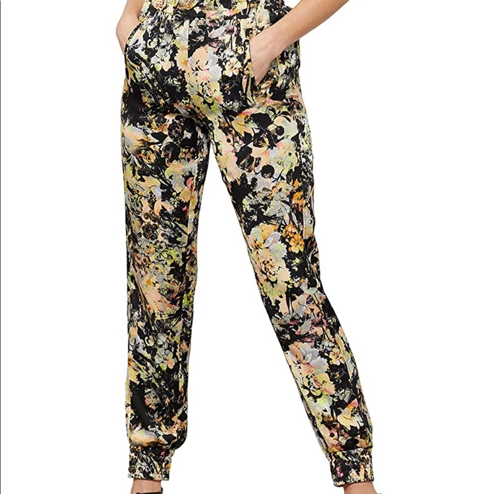 NWT BCBGMAXAZRIA Women's Printed Knit Jogger Lg